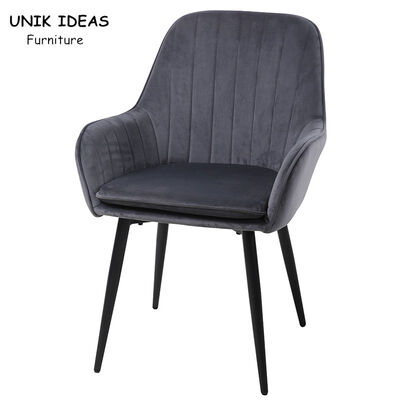 Buen precio Grey Velvet Nordic Dining Chairs con espuma cómoda de la pierna del metal de los apoyabrazos en línea