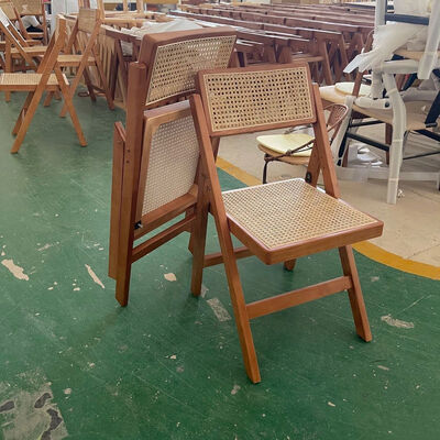 Buen precio Nordic Home Dining Room Single Chairs Backrest Balcony Solid Wood Cafe Rattan Folding Chair en línea
