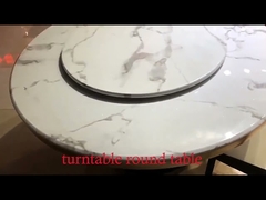 Mesa de comedor redonda con tocadiscos de lujo